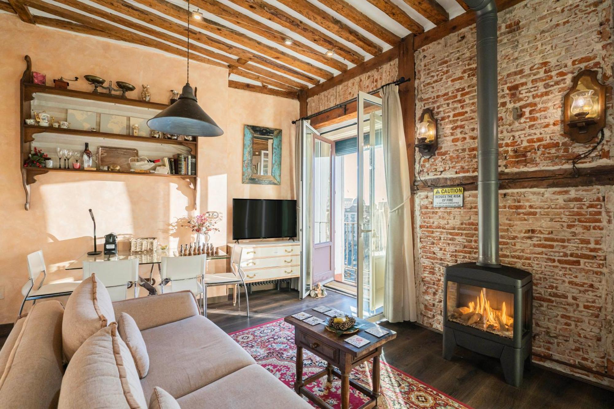 1851: Exceptional 19Th Century Studio In Madrid Exterior photo